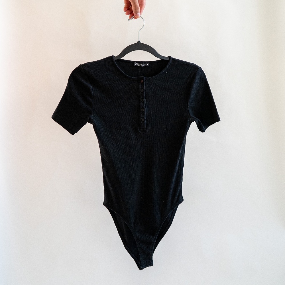 Zara Black Ribbed Bodysuit